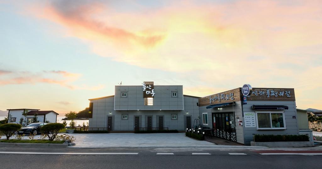 Dolsanmaru Pension Йосу Екстер'єр фото